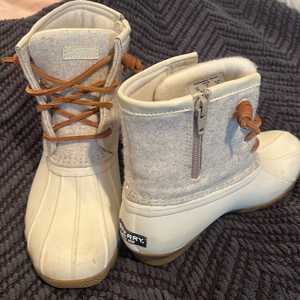 Sperry Boots: Kid’s Size 3